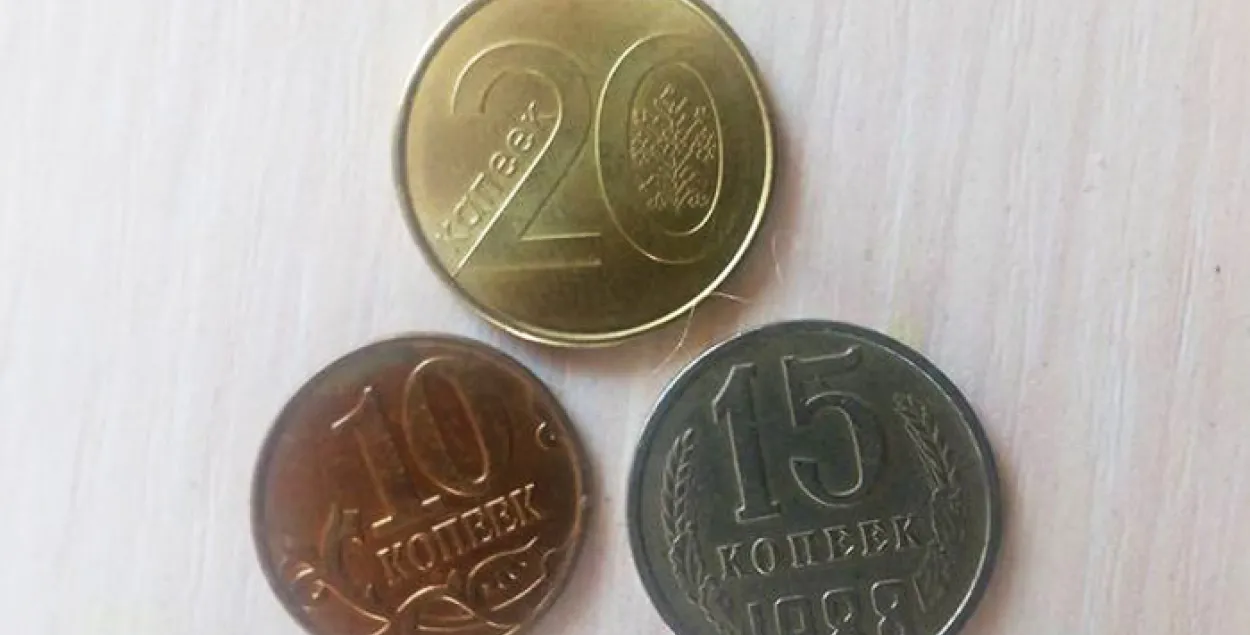 У Новалукомлі прадаўцы далі дзецям рэшту савецкімі і расійскімі капейкамі