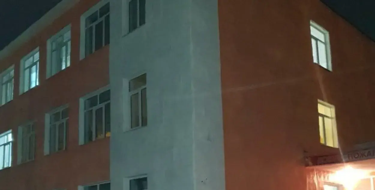У Клічаве п'яны мужчына зайшоў у школу і паведаміў, што хутка будзе выбух