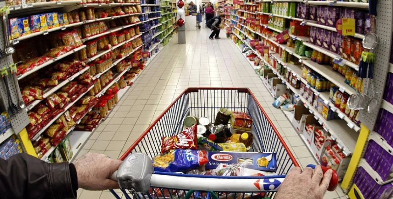 На молоко до 15%, на хлеб до 20%: МАРТ определил предельные торговые надбавки