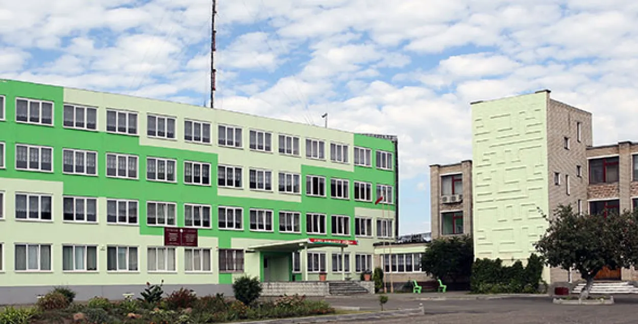 Больш за 90 чалавек эвакуявалі з Ляхавіцкага аграрнага каледжа
