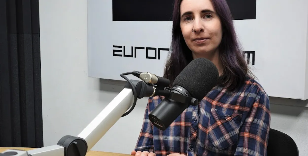 Праваабаронцу Насту Лойку забралі на допыт у ДФР