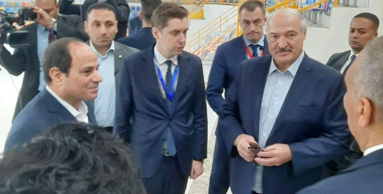 Аляксандр Лукашэнка і ў Афрыцы знайшоў Лядовы палац