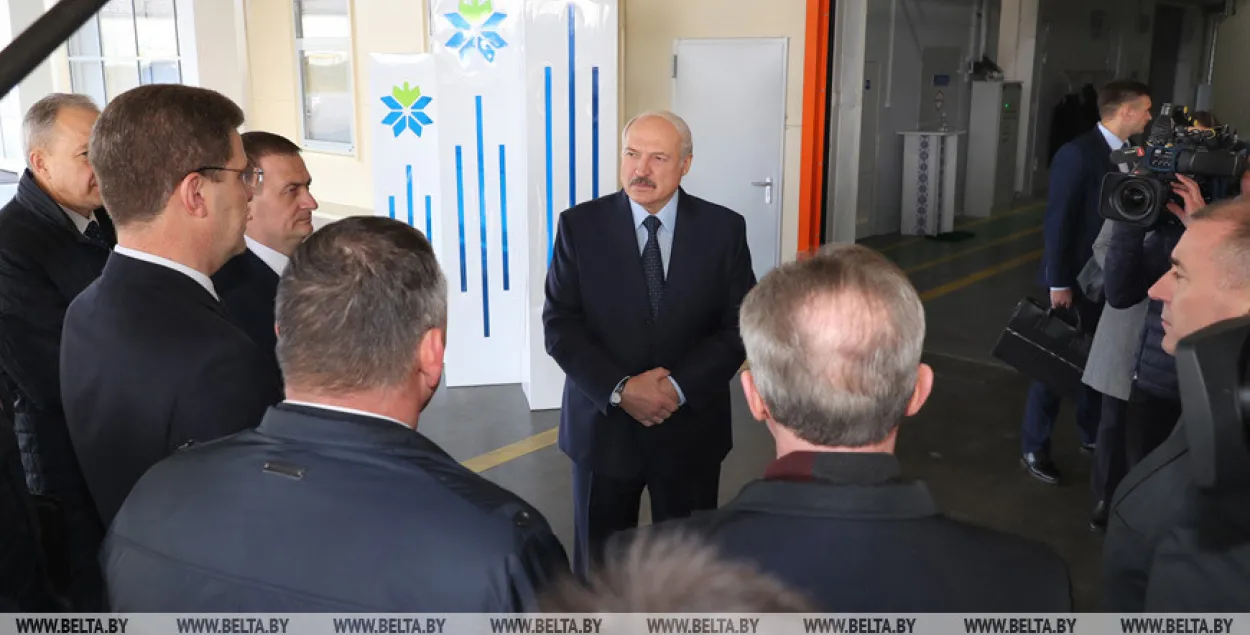 Александр Лукашенко на "Белгипсе"&nbsp;/ БЕЛТА