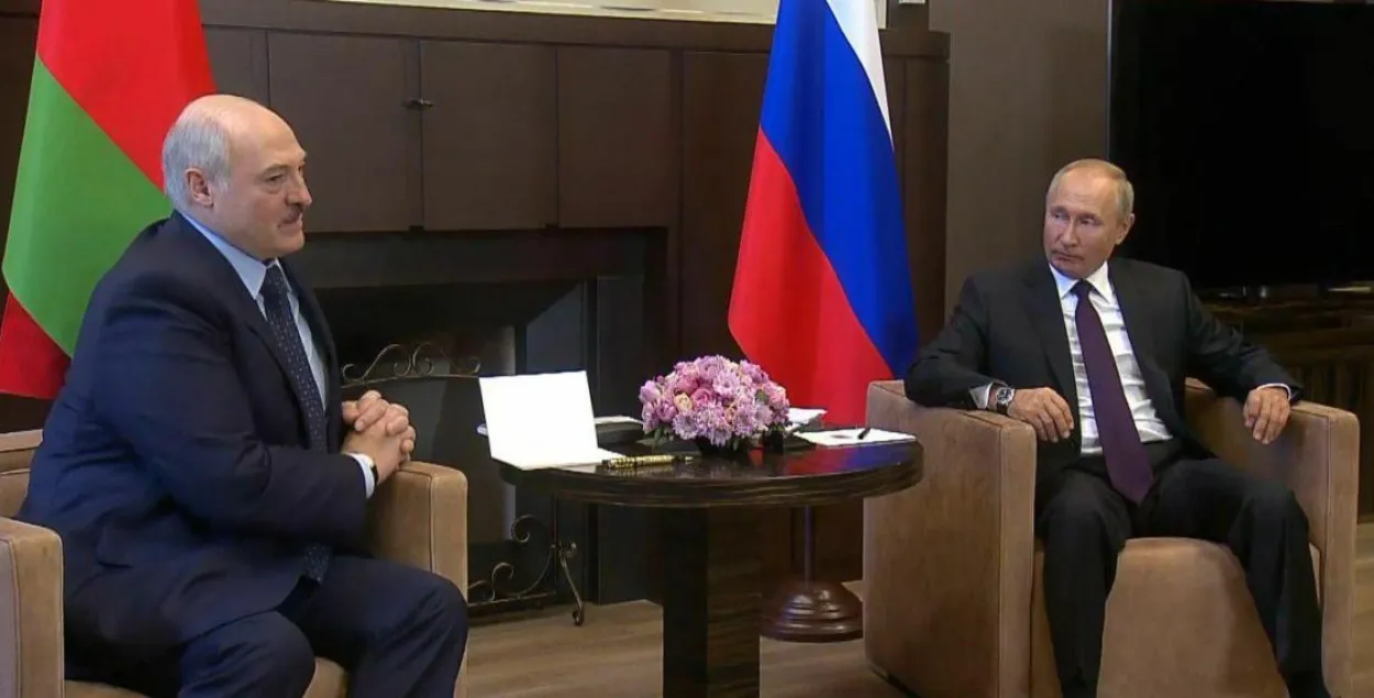 Лукашенко будет снова просить у Путина  деньги — "Коммерсант"