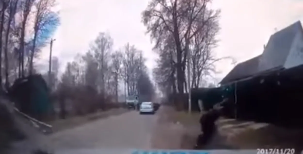 З'явілася відэа затрымання банкаўскага рабаўніка ў Магілёве