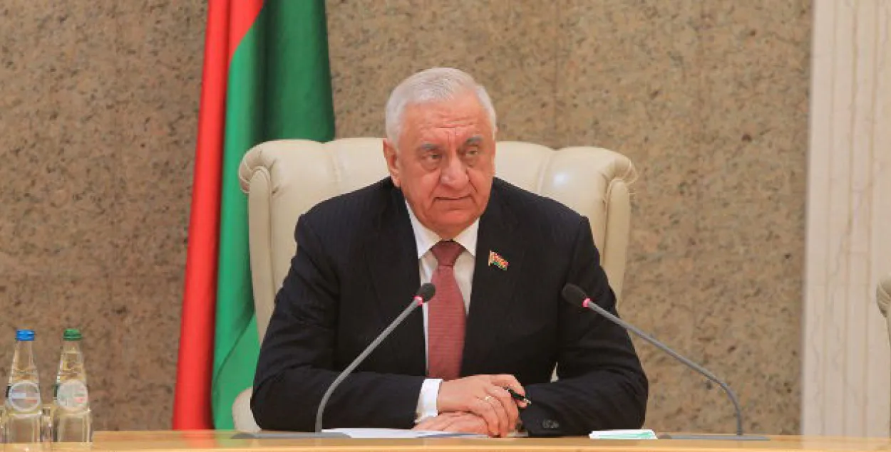 Мясніковіч выказаў кіраўніку сената Польшчы прэтэнзіі да "карты паляка"