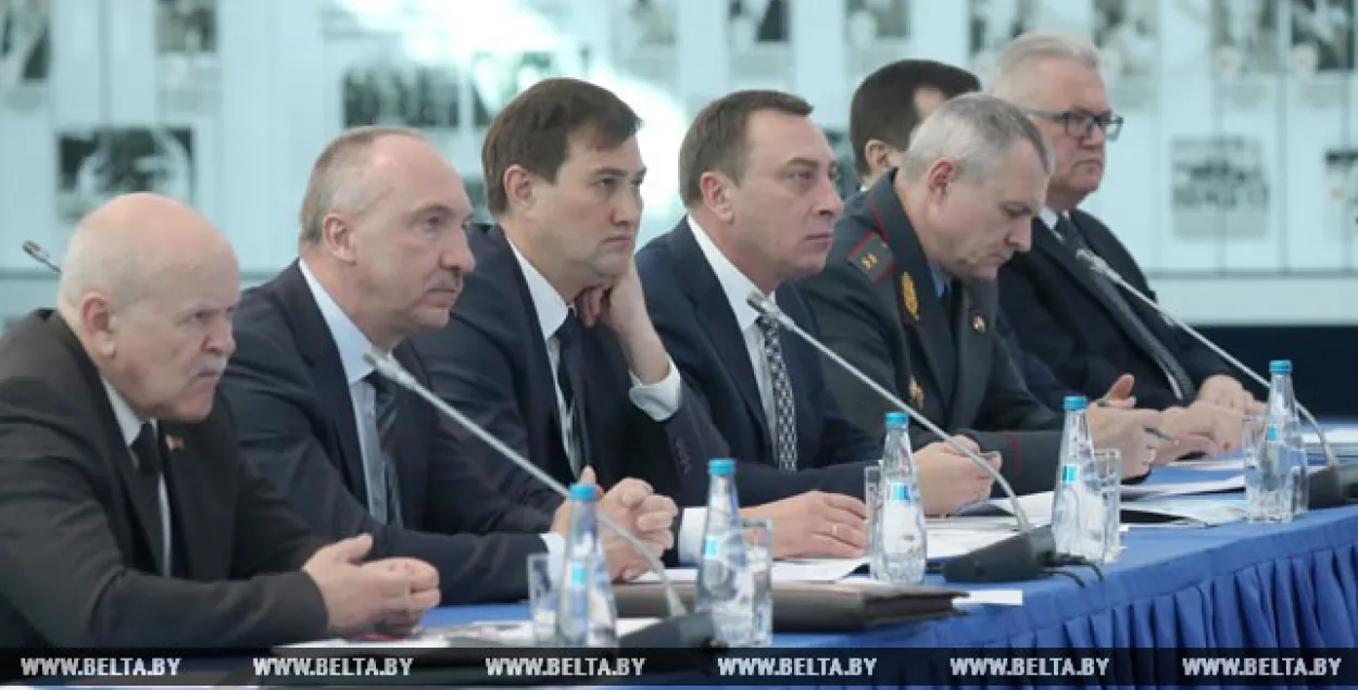 Лукашэнка расказаў, чаго не даруе народ Беларусі ў 2019 годзе