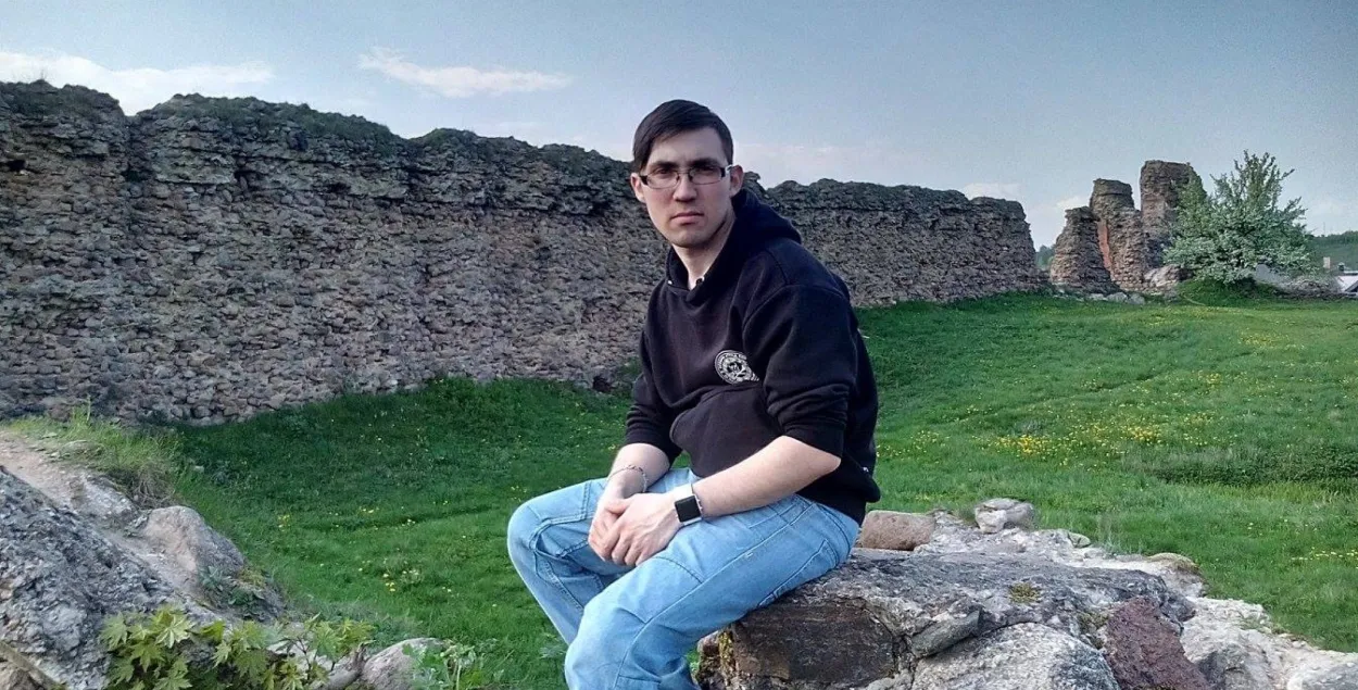 Бацька Яўгена Палтаржыцкага: З СІЗА сын прыйшоў здаровы, але настрой прыгнечаны