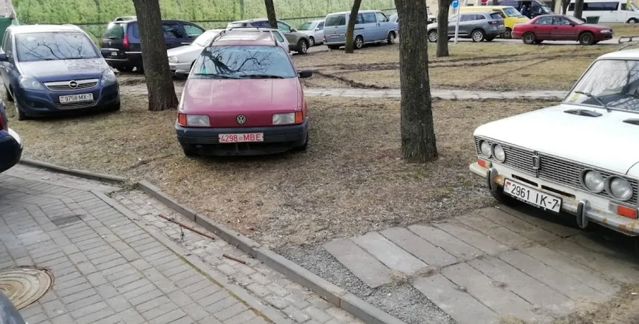 Аўтамабілі ў Мінску / Еўрарадыё
