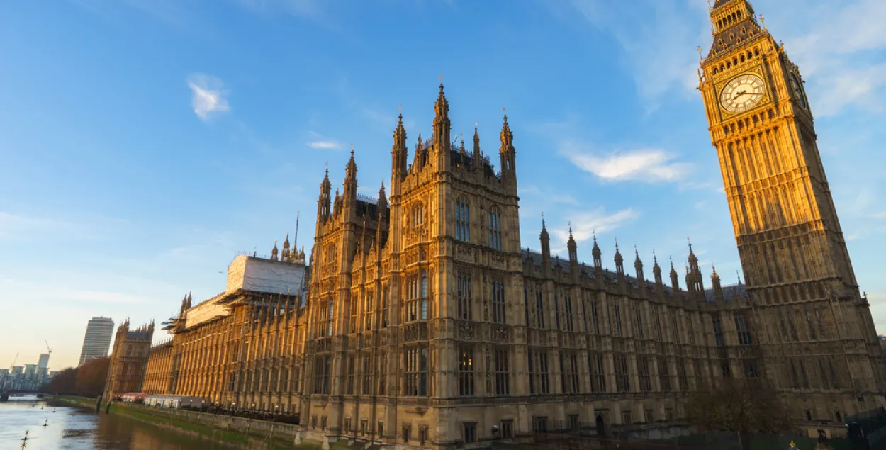 Здание британского парламента