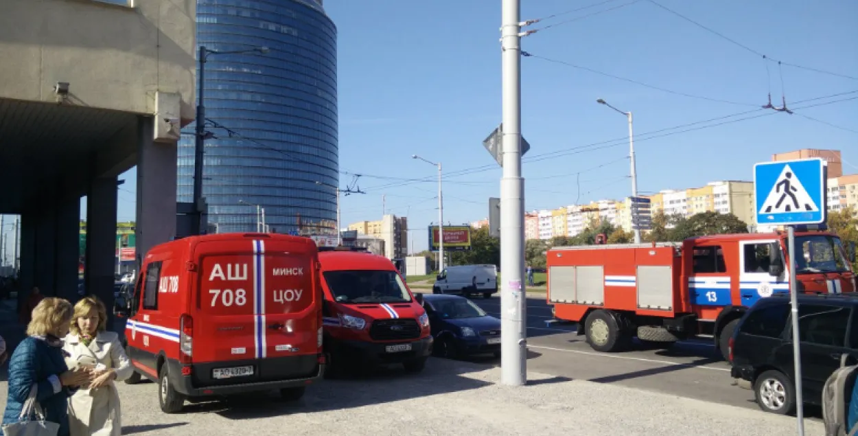 Мінскія ратавальнікі выязджалі на аварыю ў будынак Нацбанка