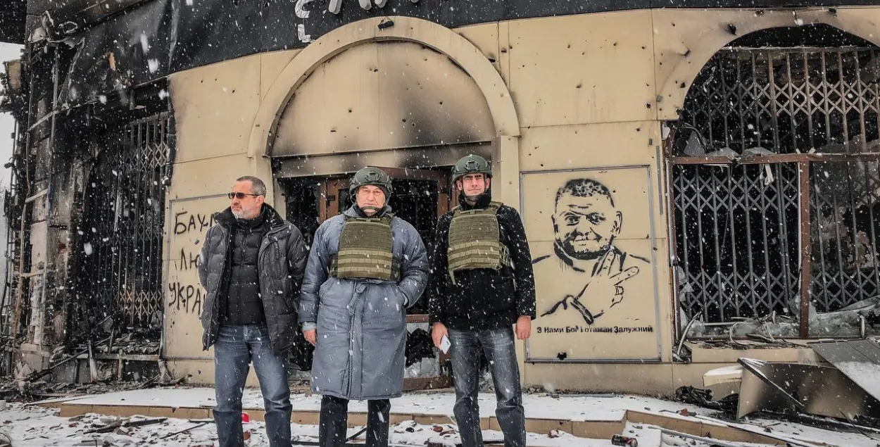 Дзмітрый Шчыгельскі, Зянон Пазняк, Павел Усаў у Бахмуце / t.me/belwarriors
