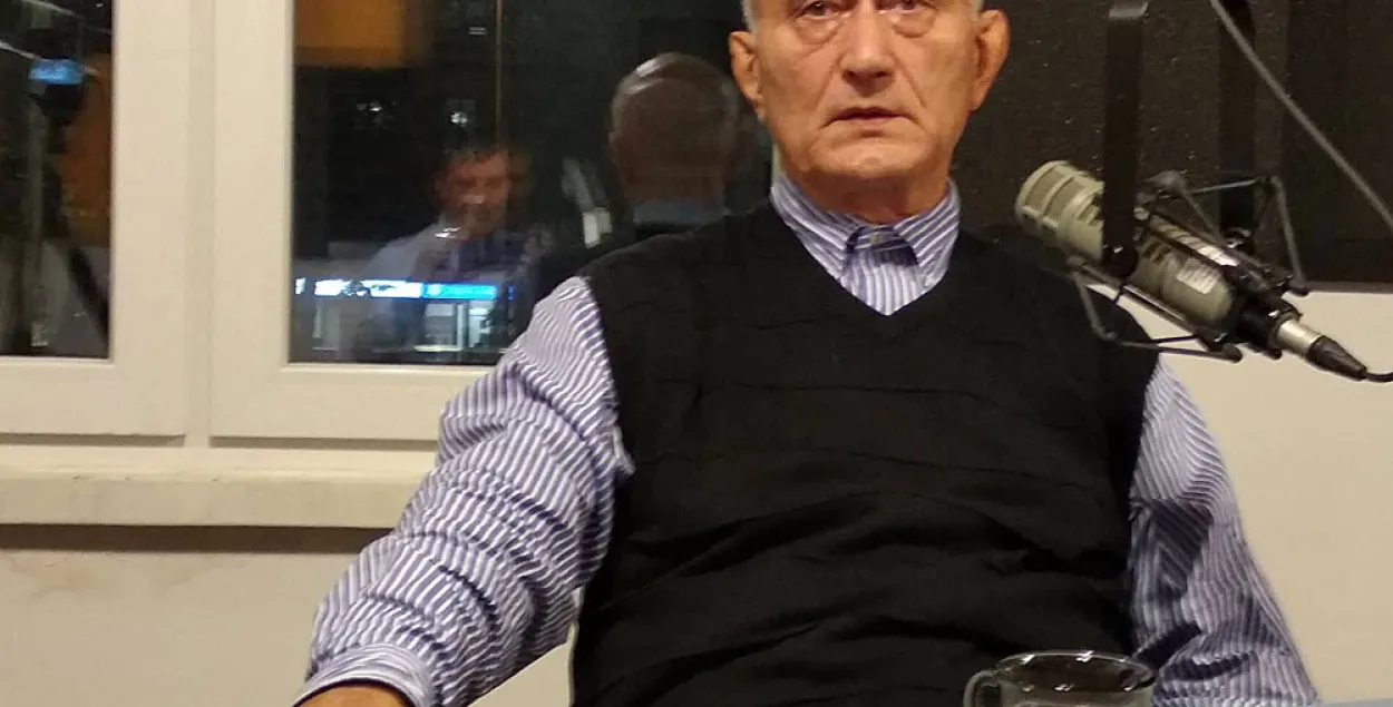 Зянон Пазняк: "Беларусь перадусім!" — гэта сёння наша галоўная націдэя