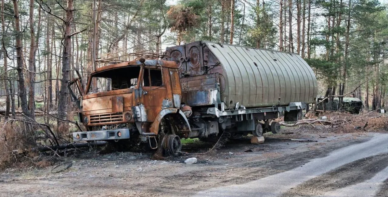 Расійскі вайсковы КамАЗ, знішчаны ва Украіне
