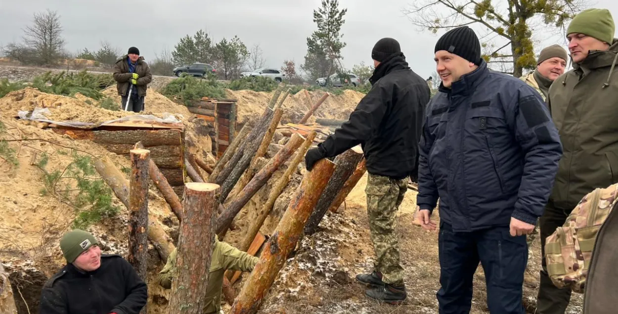 "Усе 229 кіламетраў з Рэспублікай Беларусь умацоўваюцца настолькі, каб расійскія войскі не змаглі прайсці ўглыб нашага рэгіёна"
