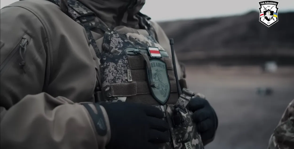 Рэкруты палка Каліноўскага праходзяць праз вучэбку — баец гатовы праз шэсць тыдняў / t.me/belwarriors/
