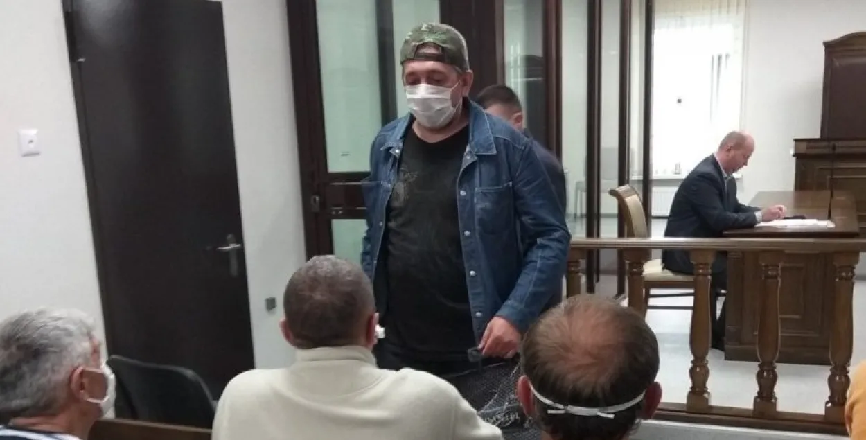У панядзелак суды не штрафуюць, даюць па 10 ці 15 сутак арышту
