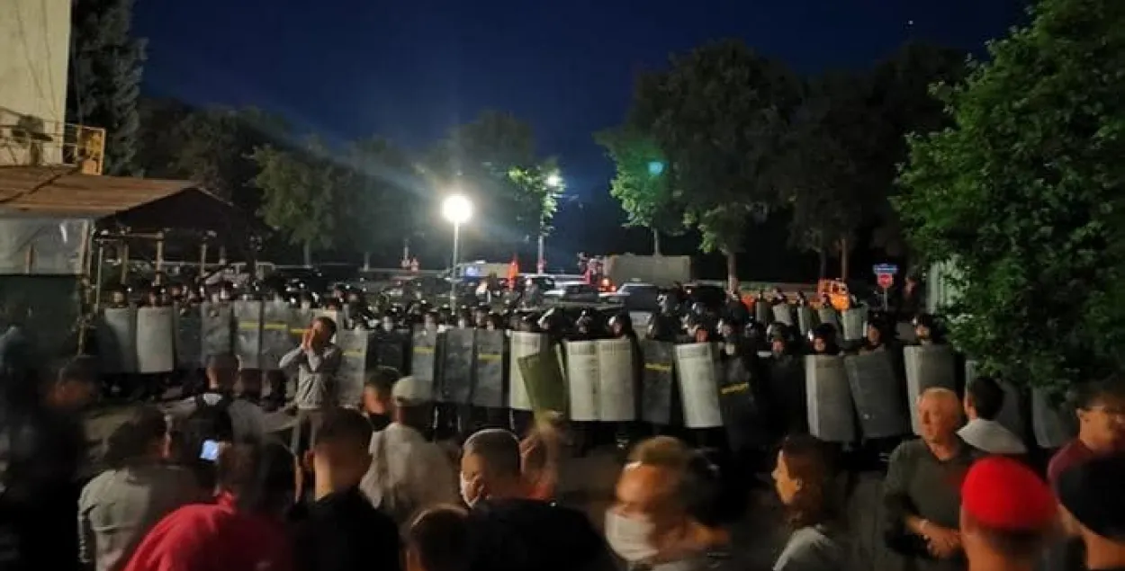 Ноч пасля выбараў у Пінску / dw.com​