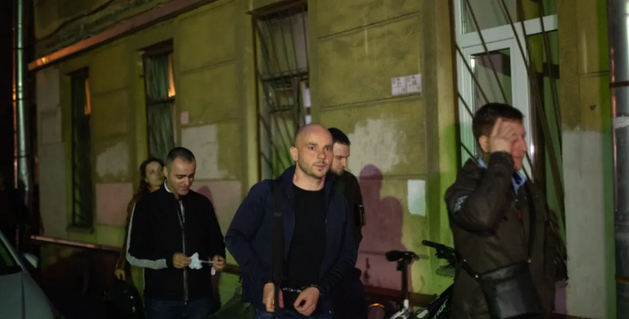 Андрэя Піваварава дастаўляюць на ператрус​&nbsp;/&nbsp;twitter.com/brewerov&nbsp;&nbsp;