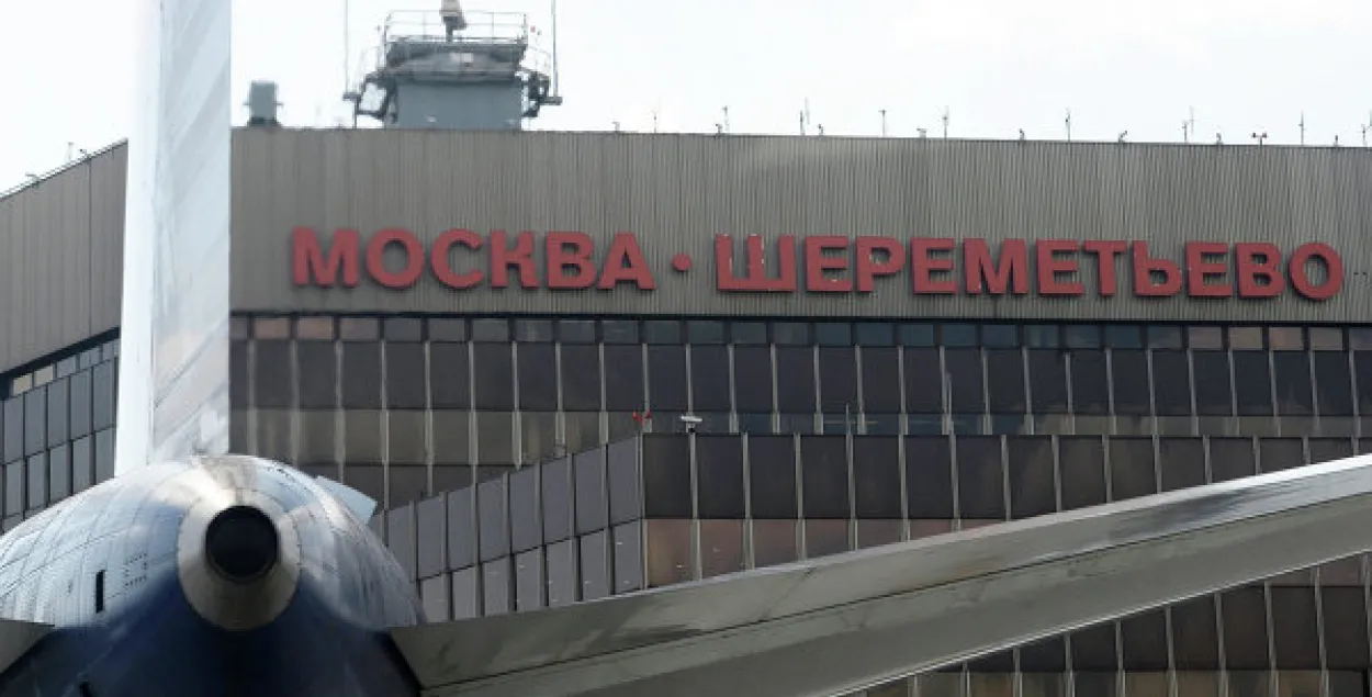Авіярэйс з Масквы ў Мінск затрымалі з-за раптоўнай уцечкі паліва