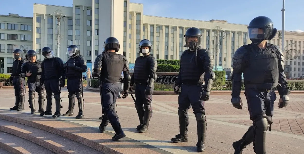 Улады агучылі вынікі "зачысткі" грамадзянскай супольнасці ў Беларусі