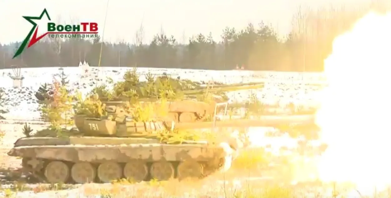 На палігоне каля Барысава танкісты адпрацавалі стральбу на вялікую адлегласць