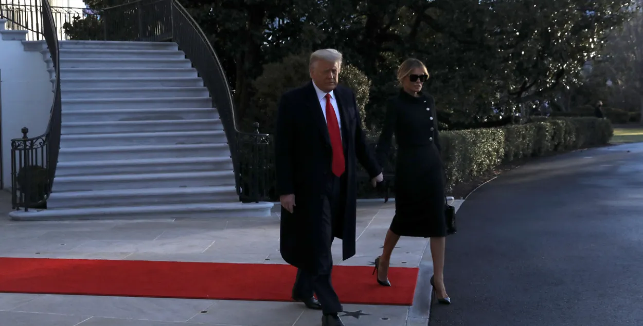 Дональд Трамп пакінуў Белы Дом на верталёце