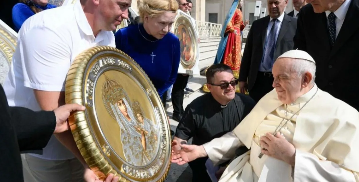 Белорусские копии икон Пресвятой Девы Марии в Ватикане /&nbsp;vaticannews.va
