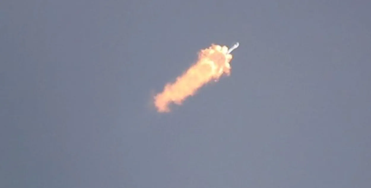 SpaceX запусціла спадарожнік, які забяспечыць Wi-Fi у самалётах