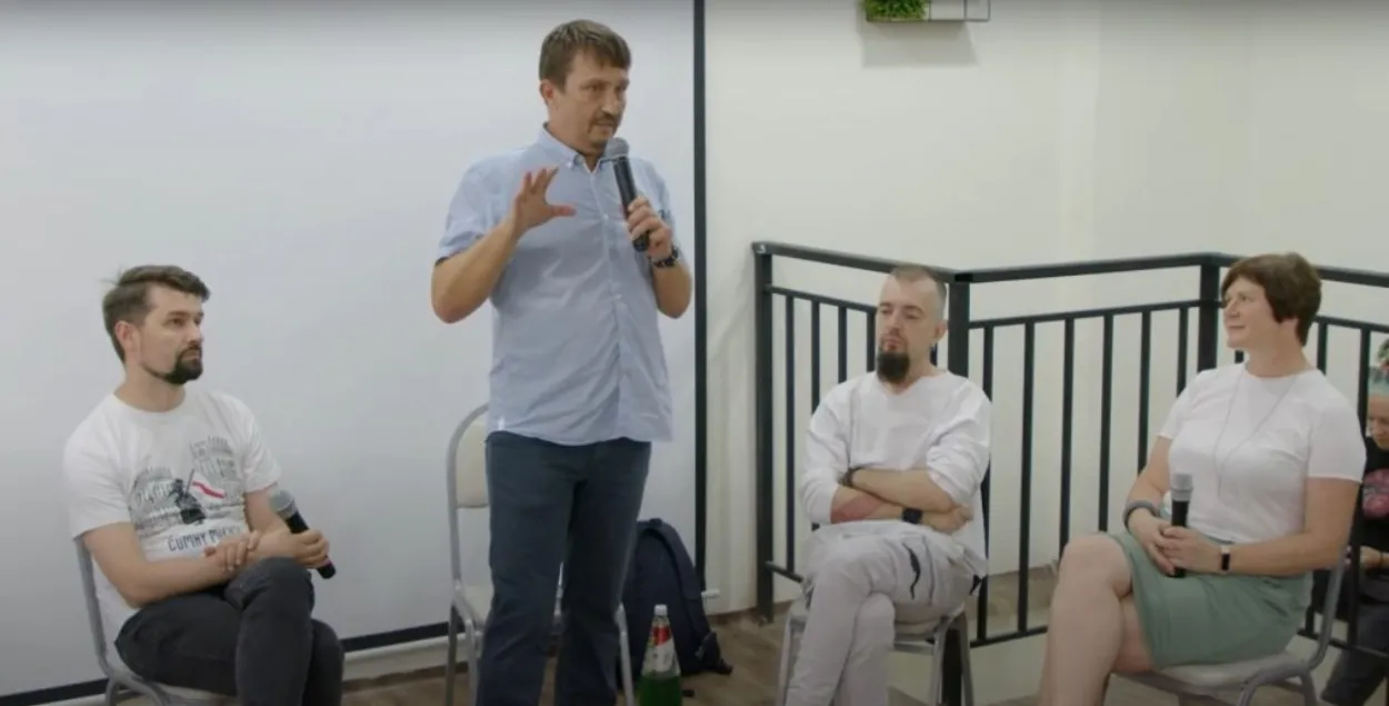 Александр Чернухо, Змитер Лукашук, Стась Карпов, Светлана Курс (Ева Вежнавец) на фестивале PRADMOVA в Батуми