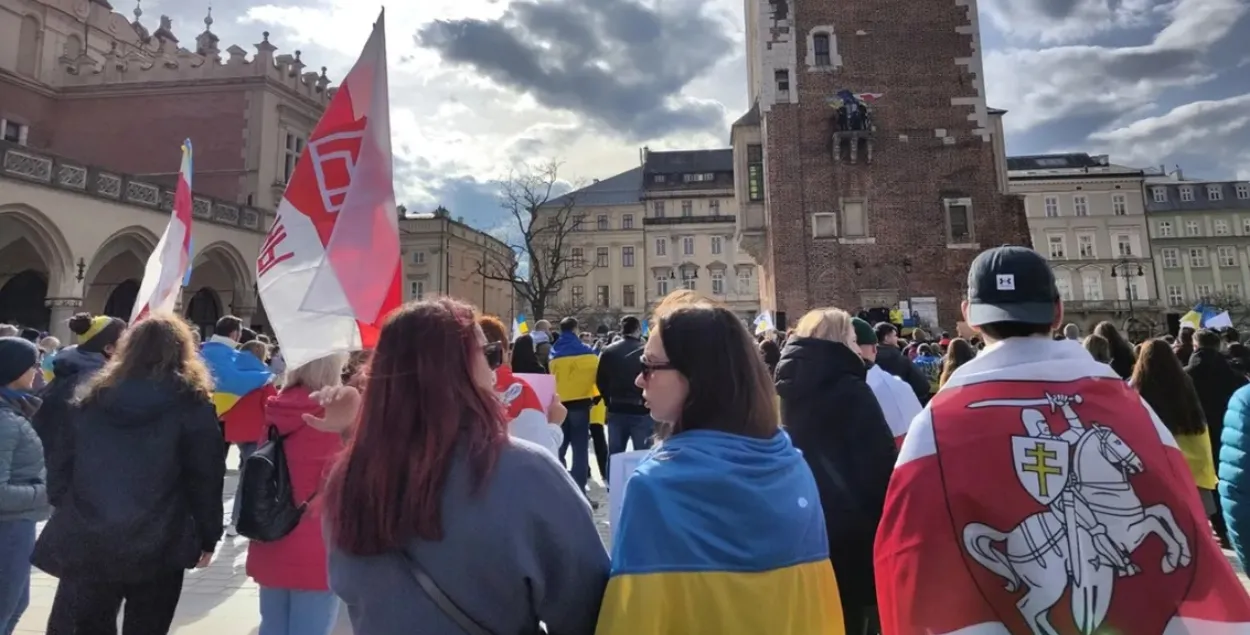 Беларусы на антываеннай акцыі ў Кракаве
