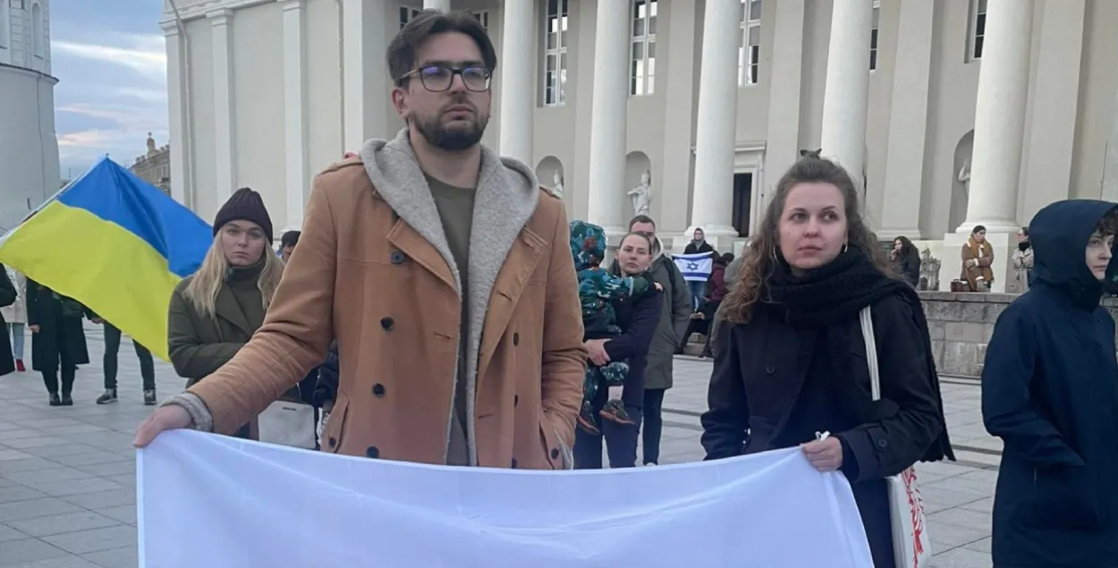 Белорусы на акции в Вильнюсе, иллюстративное&nbsp;фото
