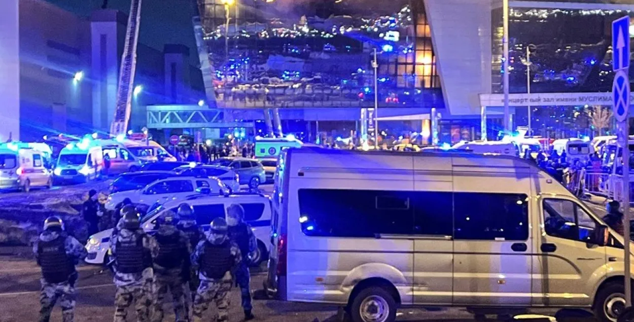 Маскоўскі "Крокус сіці хол" падчас тэракту 22 сакавіка 2024 года
