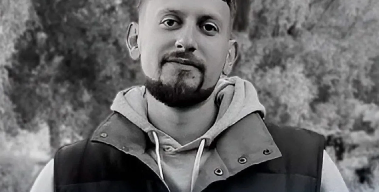Арцём Насановіч
