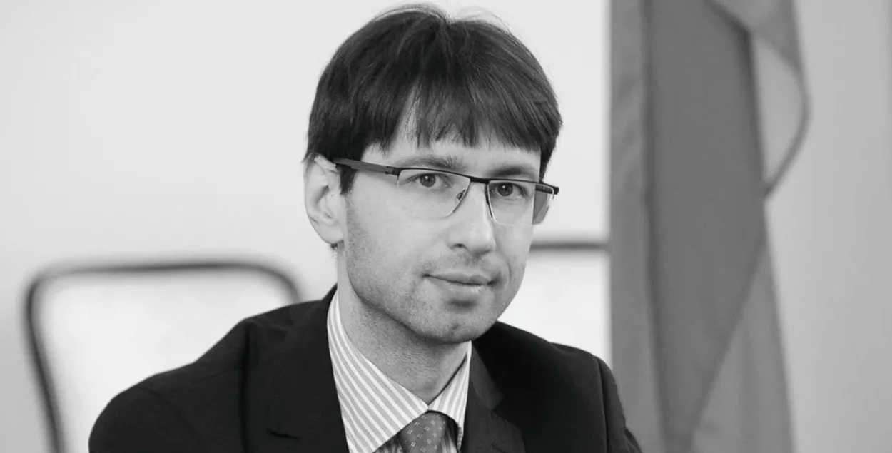 Дзяніс Сідарэнка

