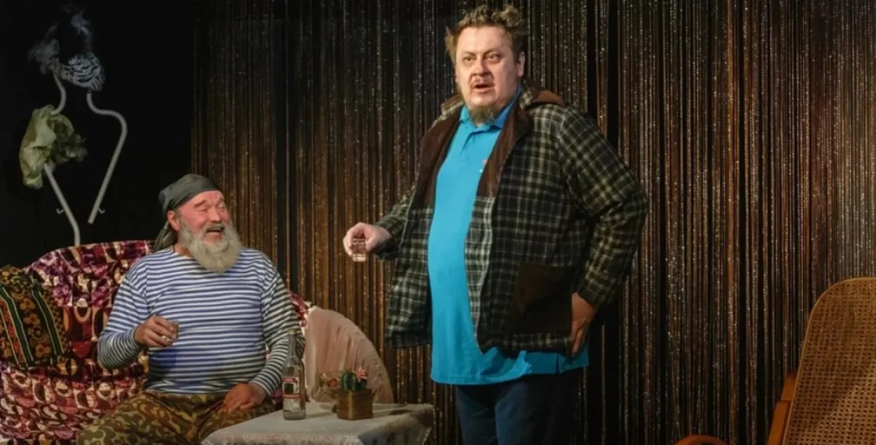 Сцена из&nbsp; спектакля "Божьи одуванчики" по произведению дивногорского драматурга Андрея Иванова&nbsp;
