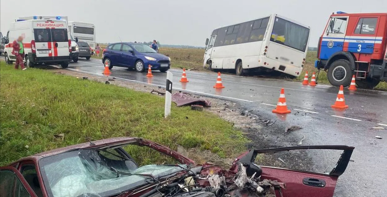 ДТЗ з аўтобусам пад Вілейкай
