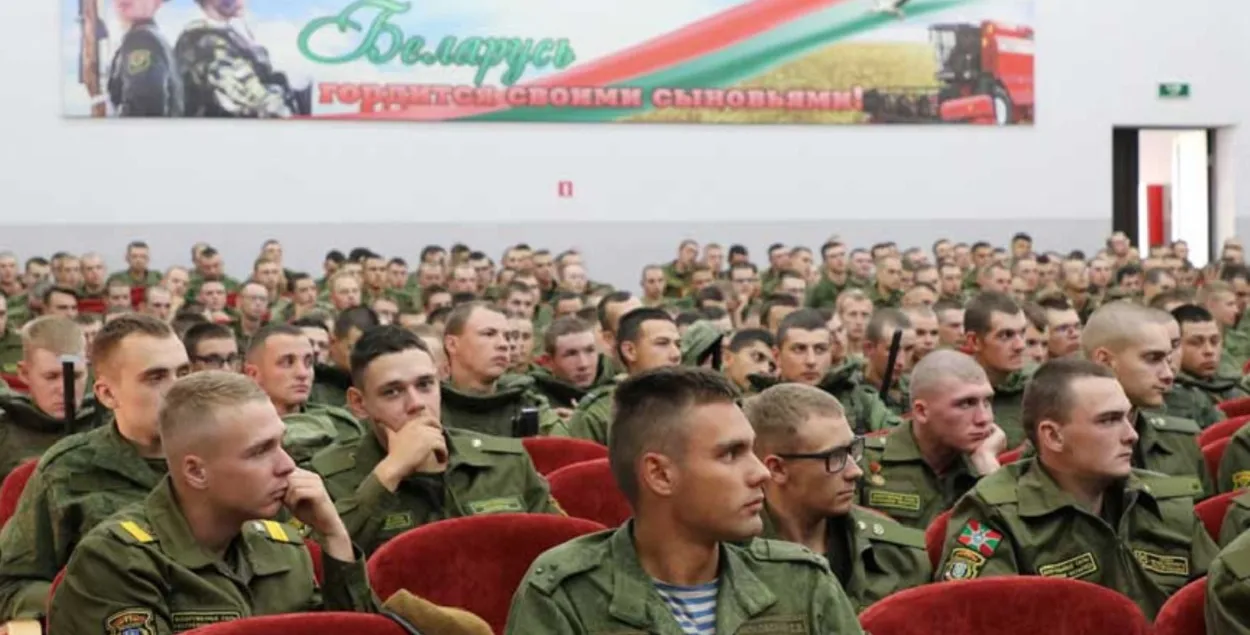 Милиция ищет пополнение среди нынешних военных
