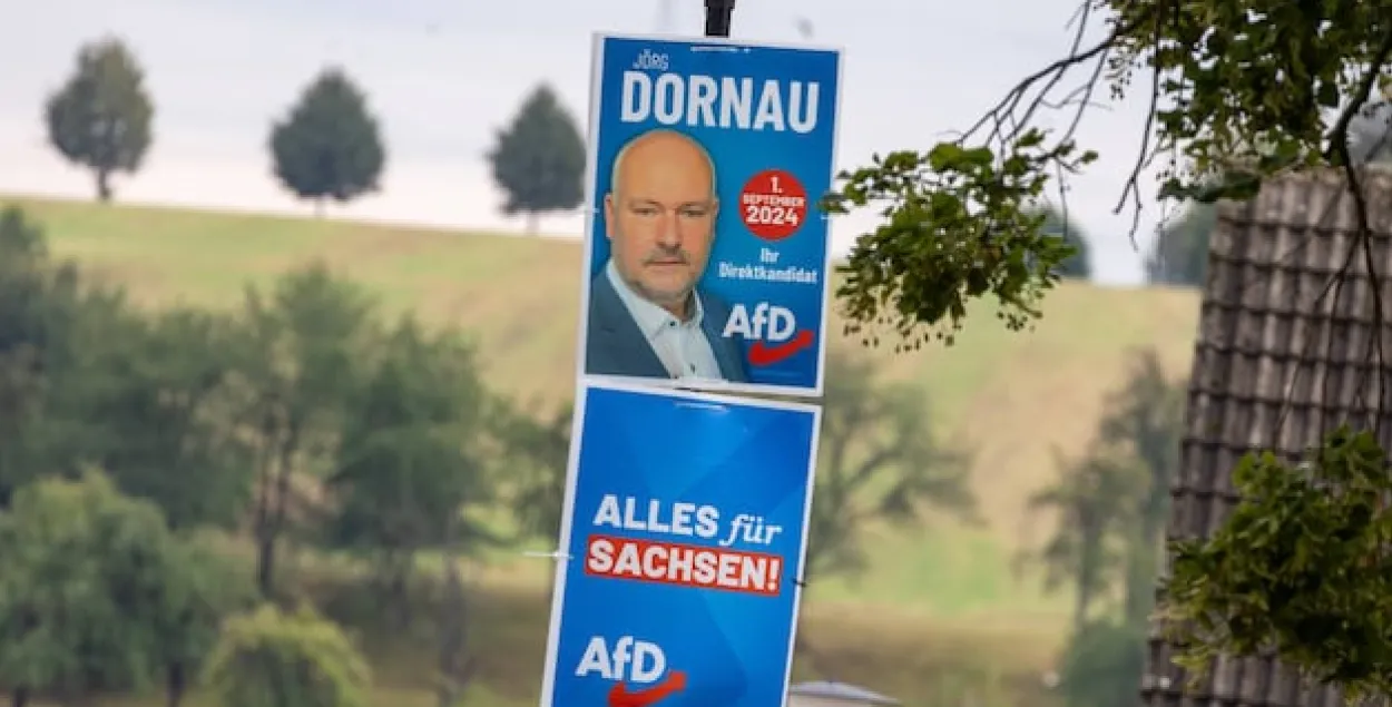 Ёрг Дарнау з'яўляецца дэпутатам парламента Саксоніі.
