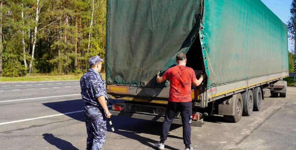 Грузавік спынілі ў Злынкаўскім раёне
