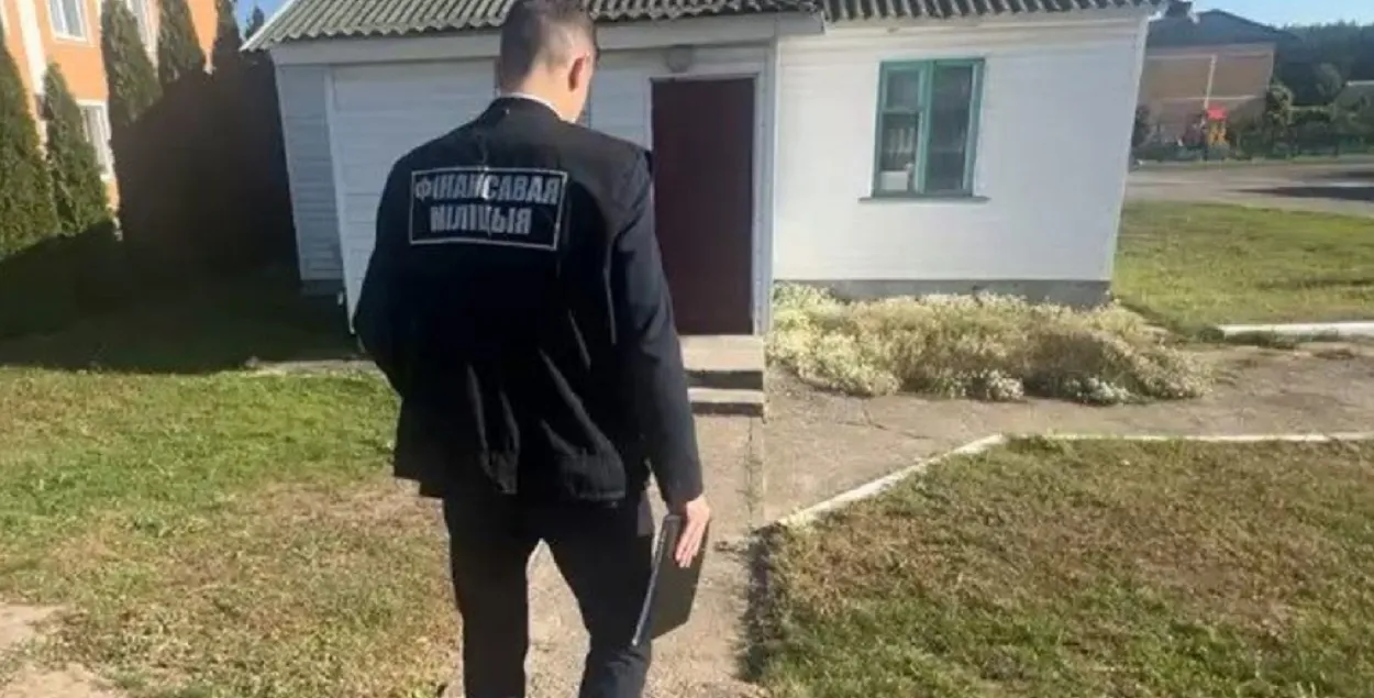 Контролеры выявили "противоправную схему"
