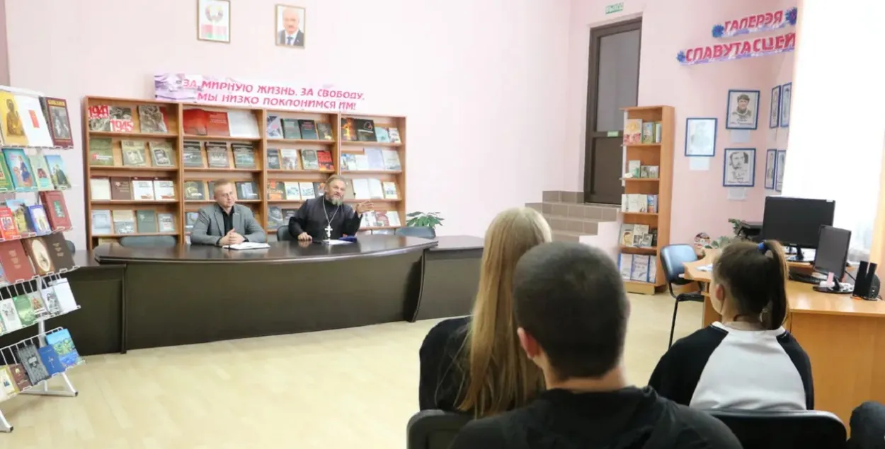 Идеолог и священник
