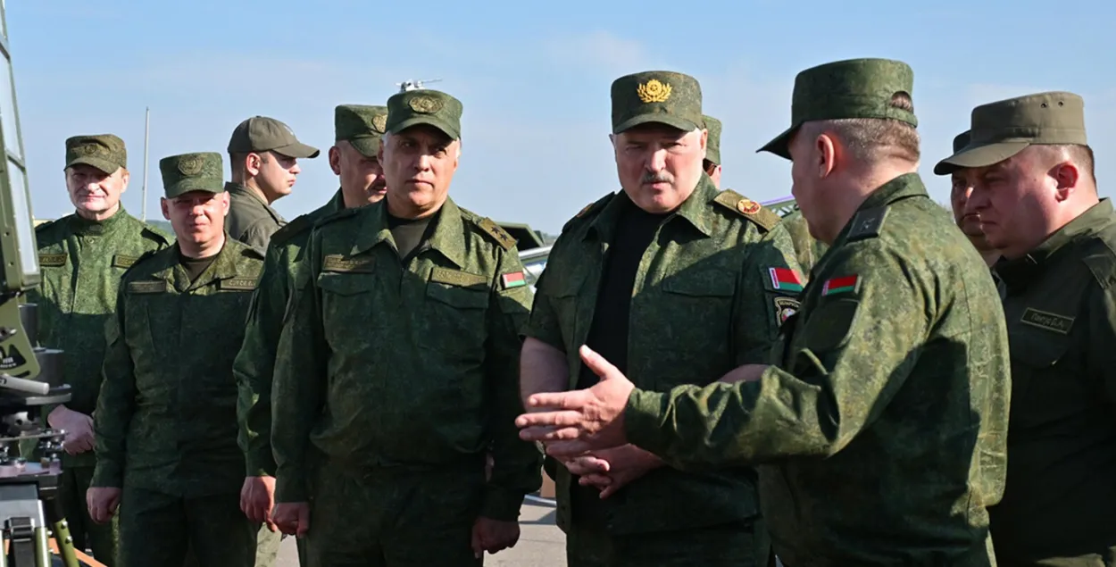 "Аналаг" спачатку паказалі Аляксандру Лукашэнку
