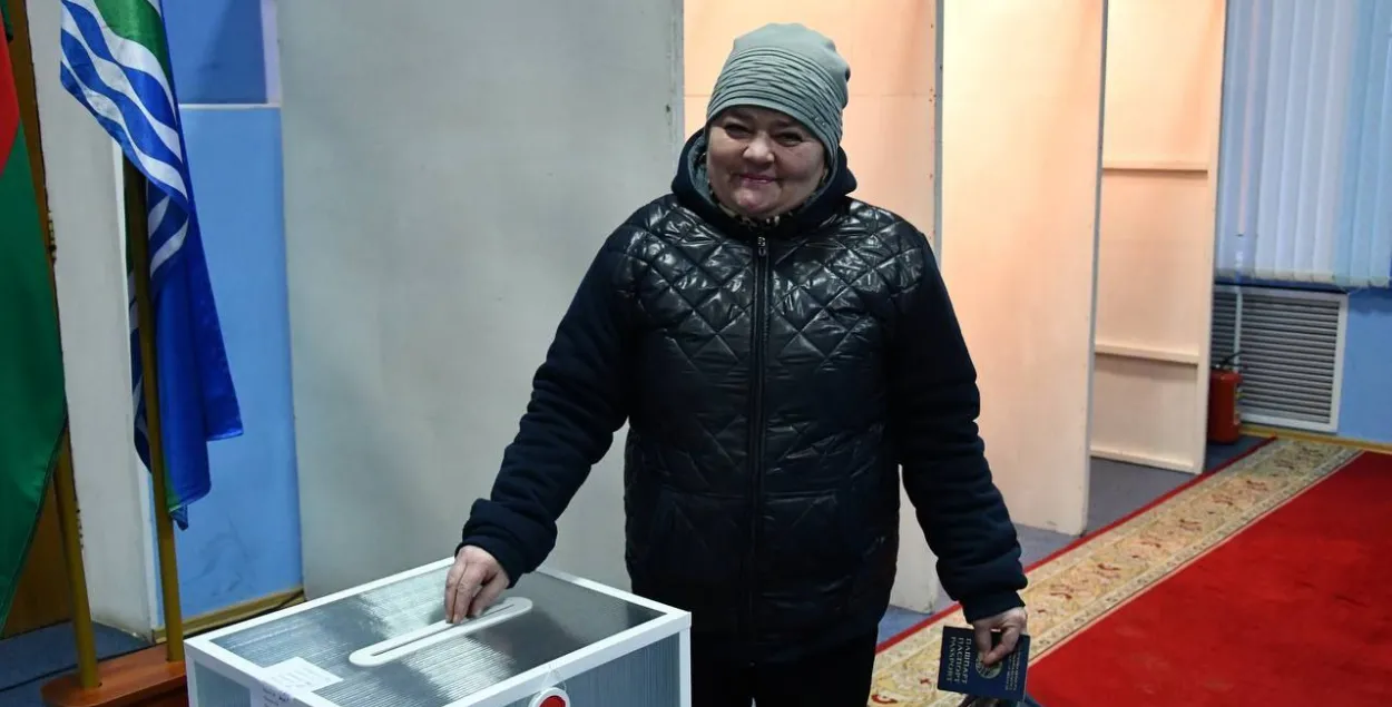 Светлана Макарова в воскресенье на участке № 1
