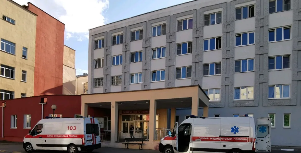 В больницу пострадавшая обратилась только через три дня
