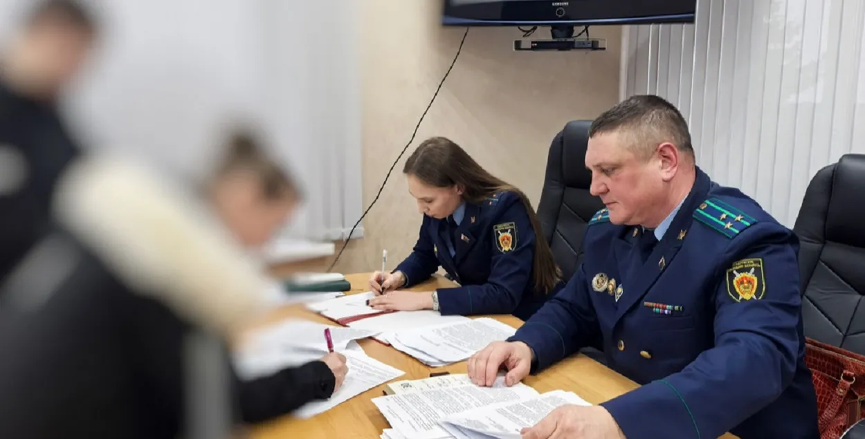 Перед "выборами" в Березе предупредили ранее осужденных за "экстремизм"
