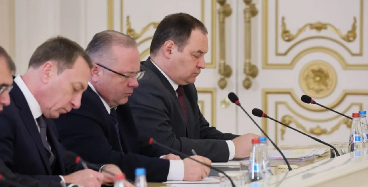 Правительство получило месяц на "доработку"
