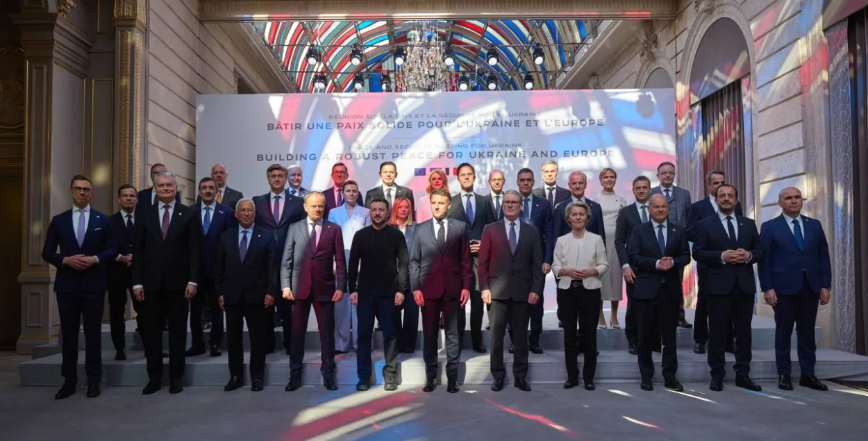 Участники саммита в Париже
