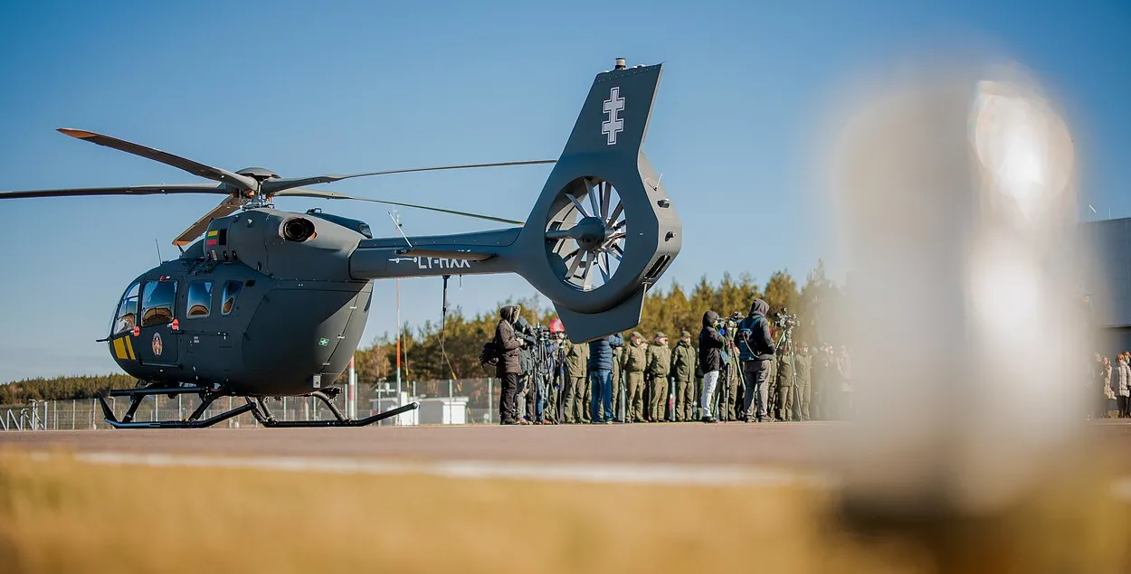 Вертолет будет сопровождать поезда
