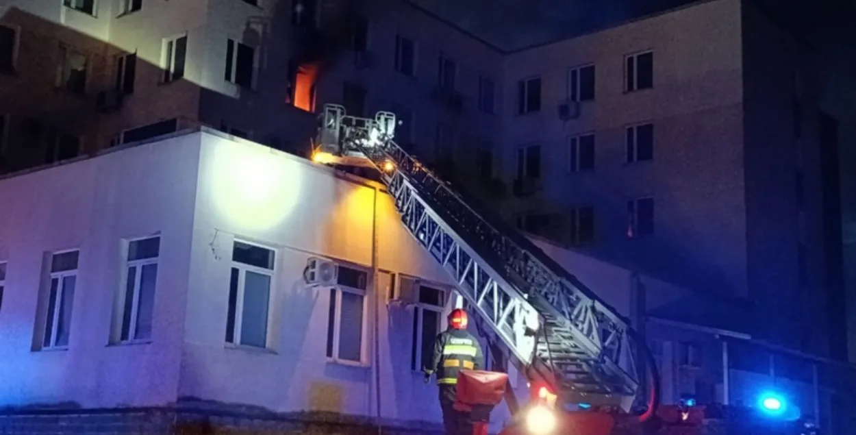 Пожар в Витебском ТЦ "Омега"
